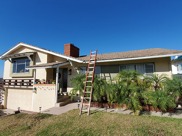 Front of house before.